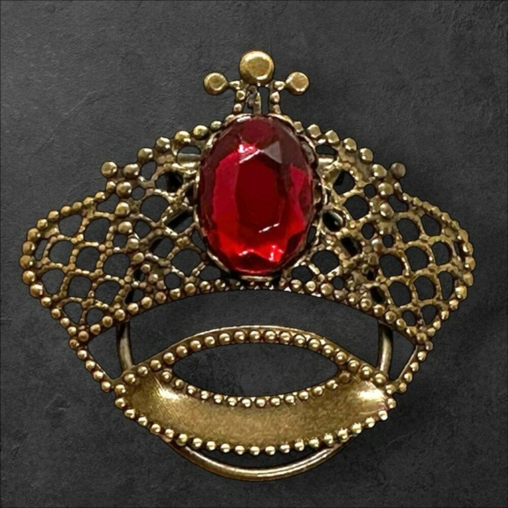 JERI-LOU Signed scarf clip